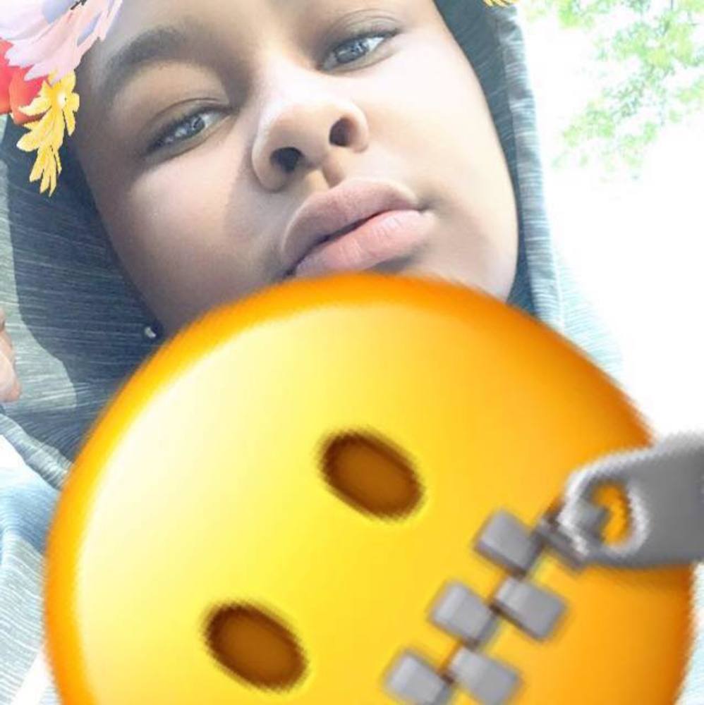 Meet your Posher, Adoree